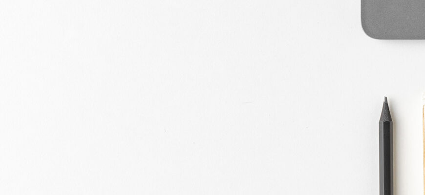 білий фон олівець блокнот ноутбук